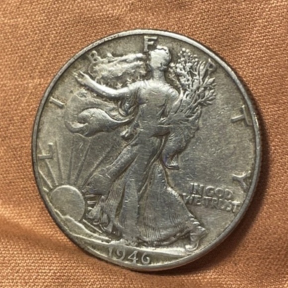 1946-D Sue Walking Liberty Half Dollar Nice Circulated Condition 205787617105 - Picture 3 of 6